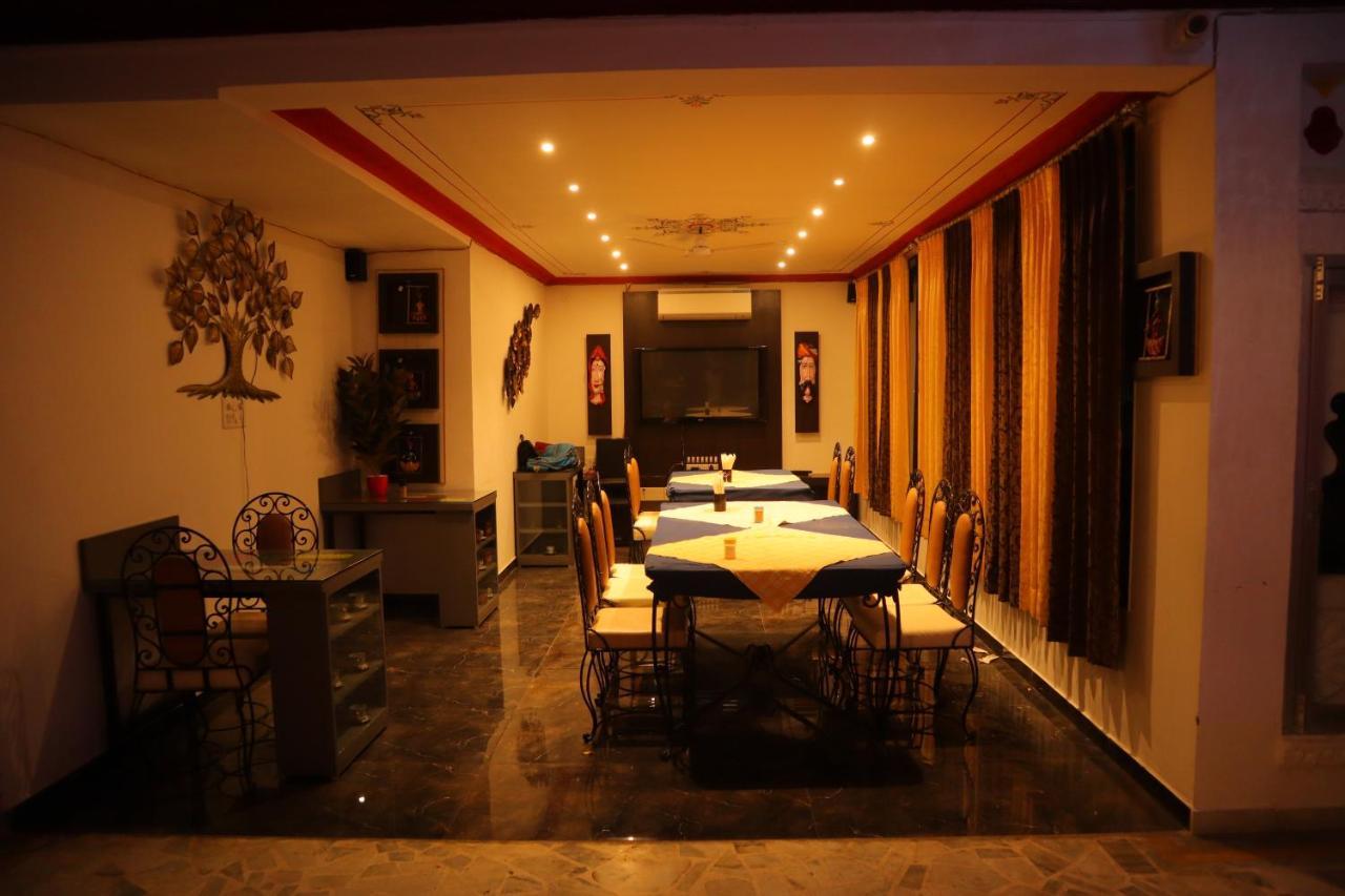 Baba Palace - A Heritage Hotel, Udaipur Exterior photo