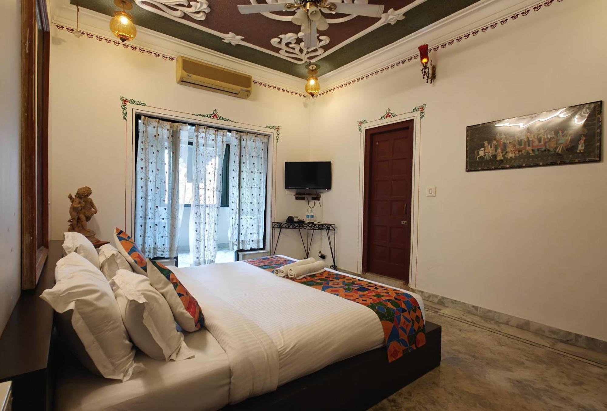Baba Palace - A Heritage Hotel, Udaipur Exterior photo