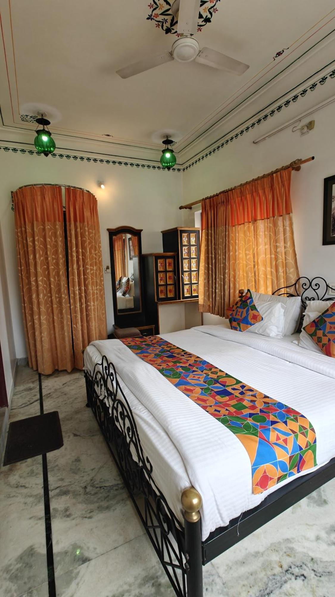 Baba Palace - A Heritage Hotel, Udaipur Exterior photo