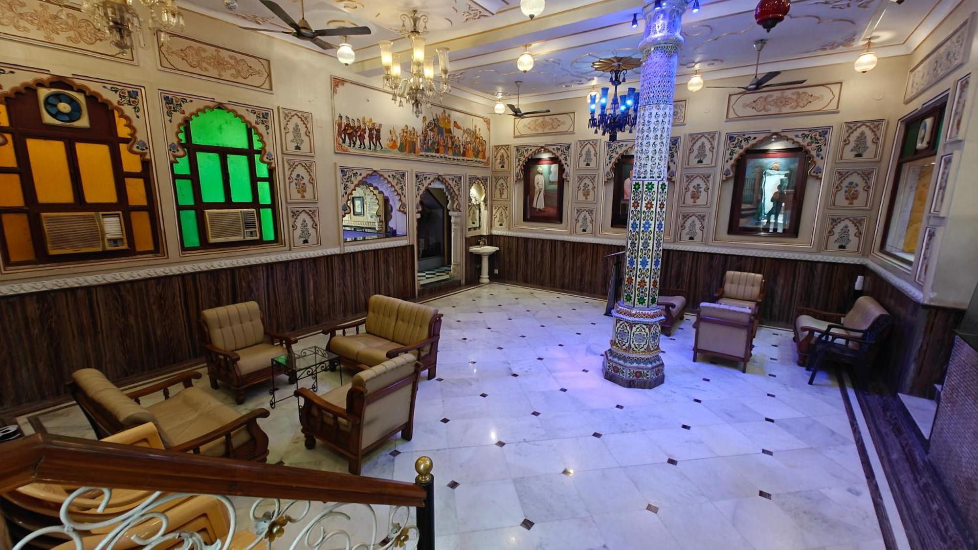 Baba Palace - A Heritage Hotel, Udaipur Exterior photo